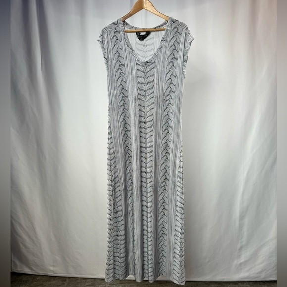 Kamali Kulture‎ Sleeveless Printed Maxi Dress in White Black Size Small - Picture 1 of 5